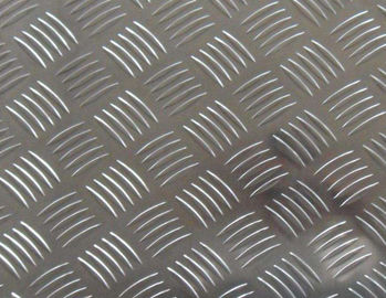 Porcellana Il piatto di alluminio d'elaborazione facile del passo, la bobina 5 Antivari ha striato il piatto di alluminio impresso dello strato fornitore